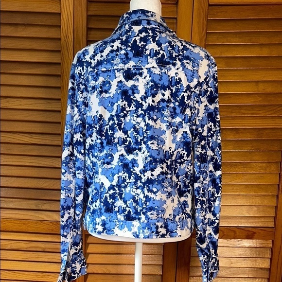 Chadwick’s of Boston Blue Floral Button-Up Denim Jacket Size Large - Picture 4 of 9